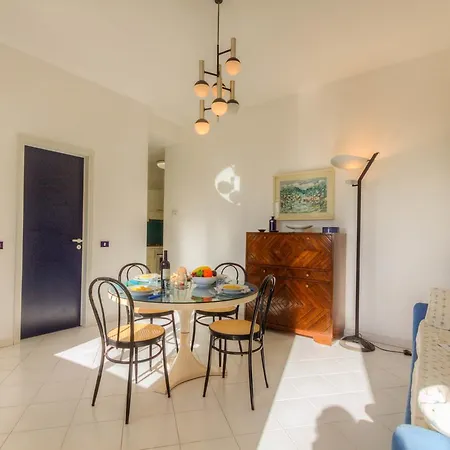 Apartment La Petite *